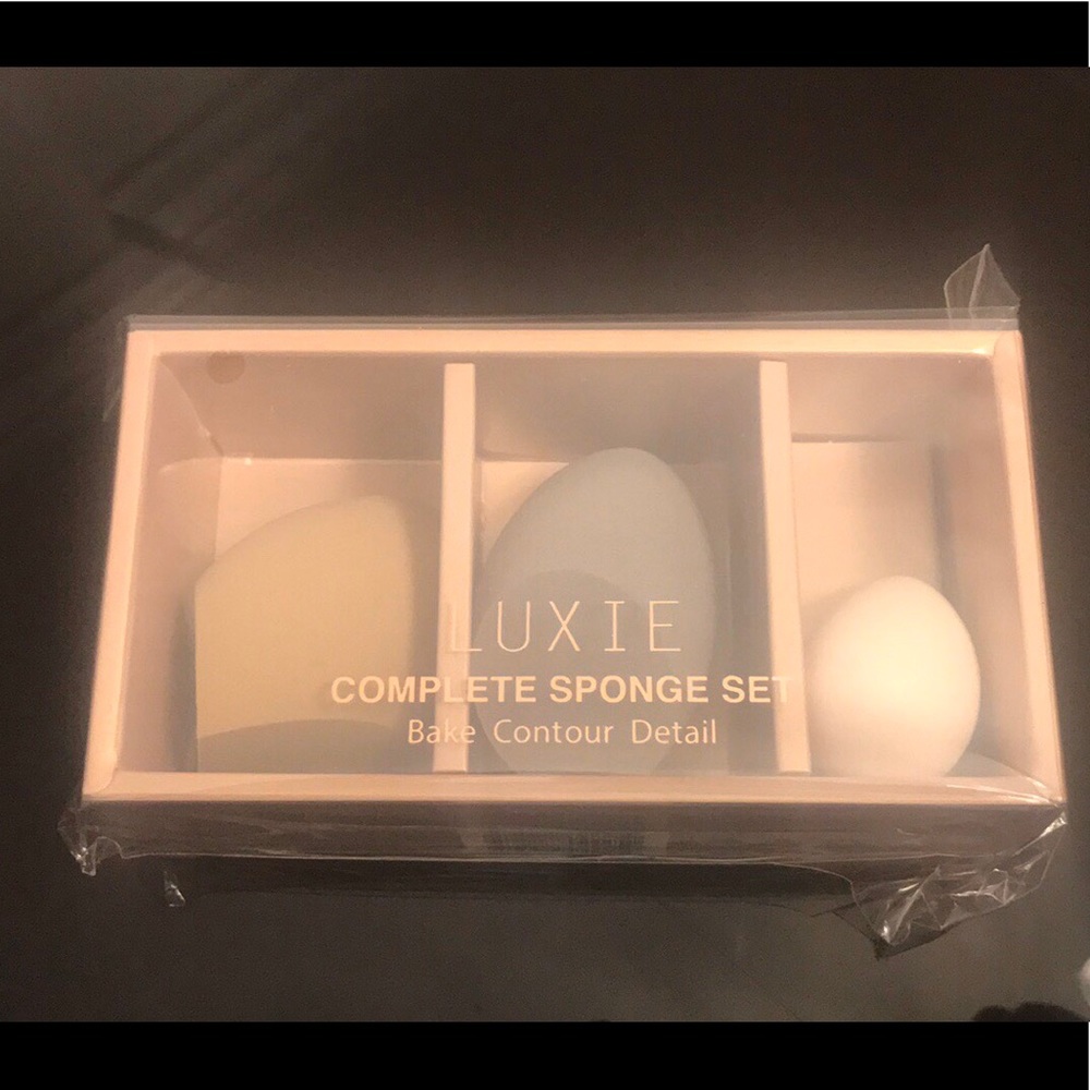 LUXIE Complete Sponge Set Bake Contour Sponges NIB